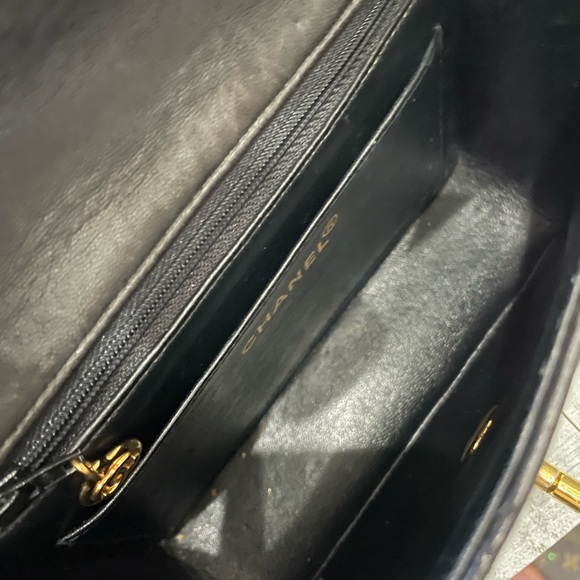 💕Vintage CC Mini Square / Price is Firm 🤗 - Picture 9 of 13